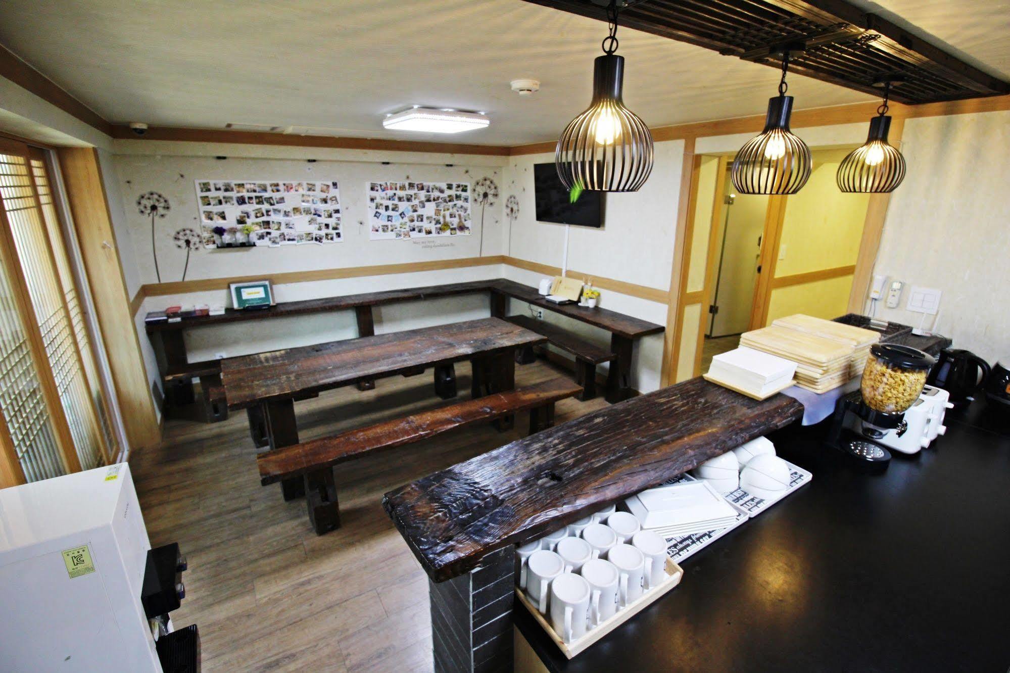 The Blossom Yeonnam Guesthouse Seul Dış mekan fotoğraf