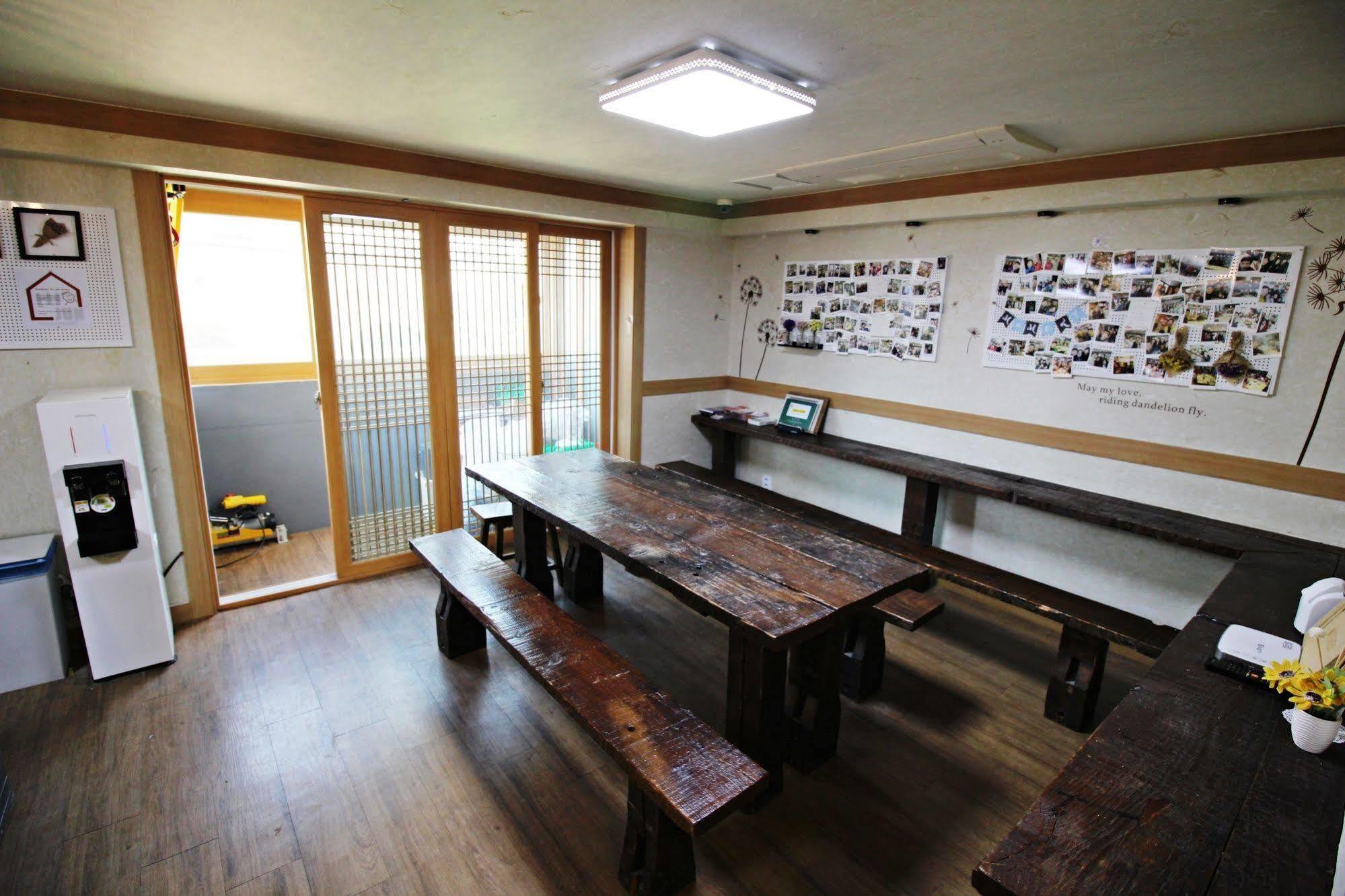 The Blossom Yeonnam Guesthouse Seul Dış mekan fotoğraf