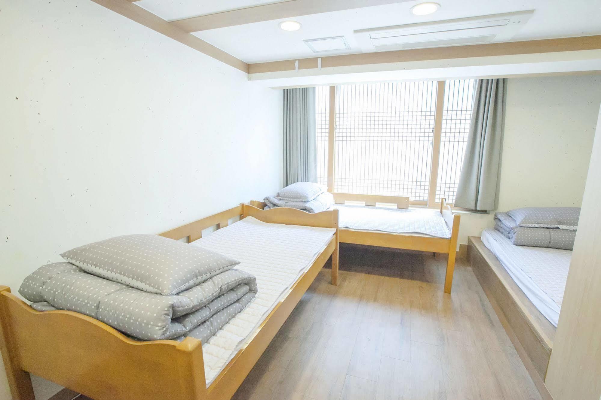 The Blossom Yeonnam Guesthouse Seul Dış mekan fotoğraf
